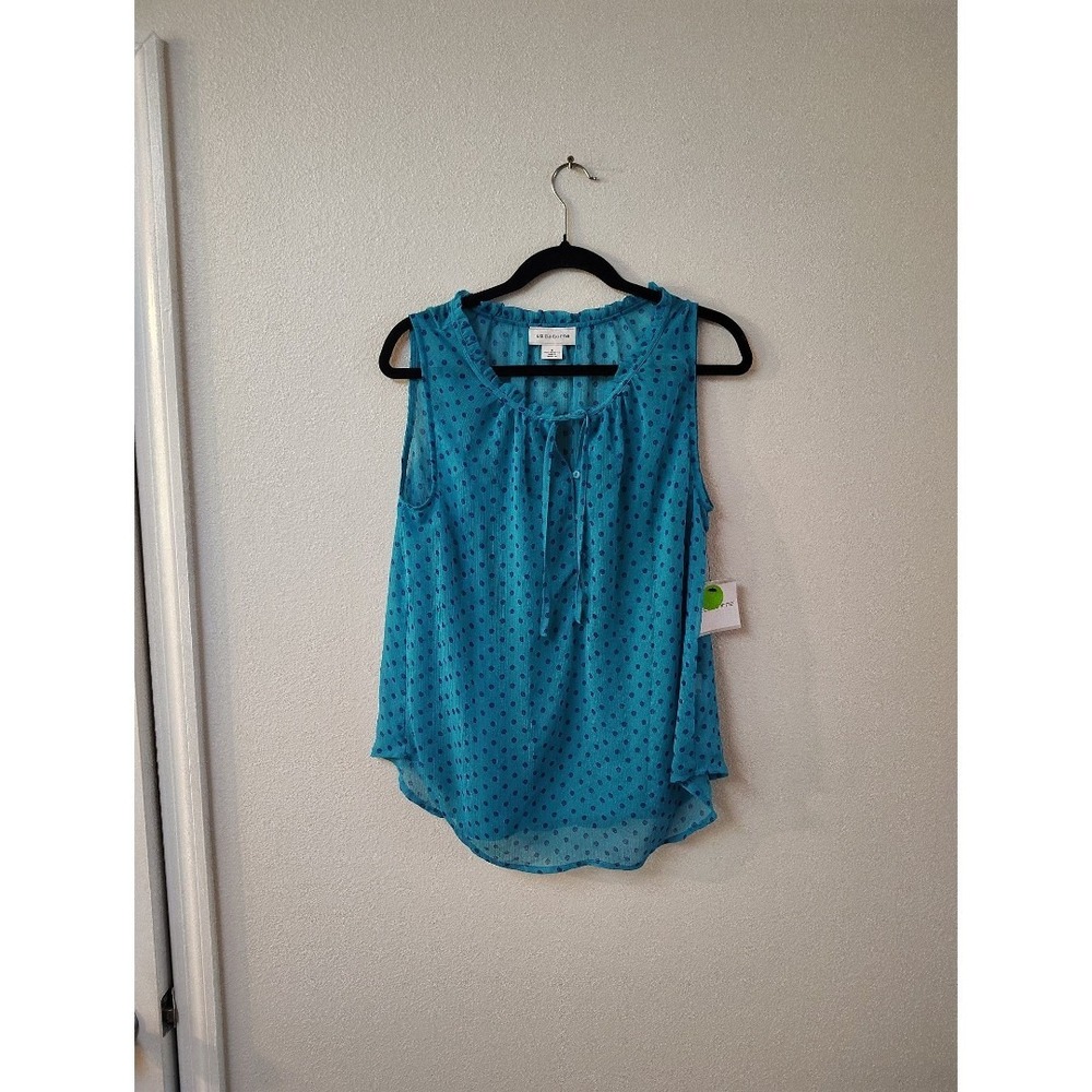 Liz Claiborne Teal Blue Polka Dot Sleeveless Ruffle Neck Tie Blouse Medium NWT